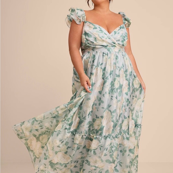 Floral Maxi Dress in Green and White - Picture 2 of 7